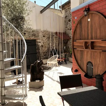Guest house Carnot : Charmante Maison Vigneronne En Centre Historique